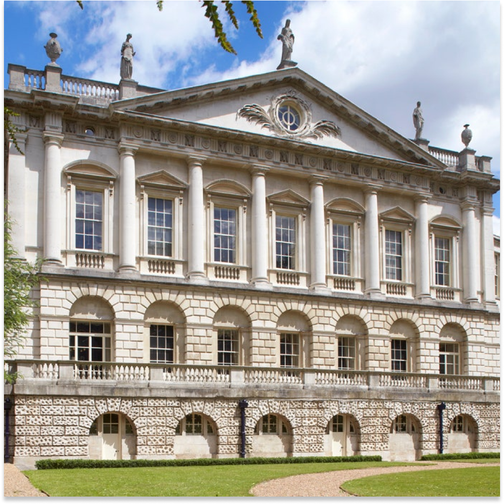 Front facing picture of Spencer House in London, United Kingdom.